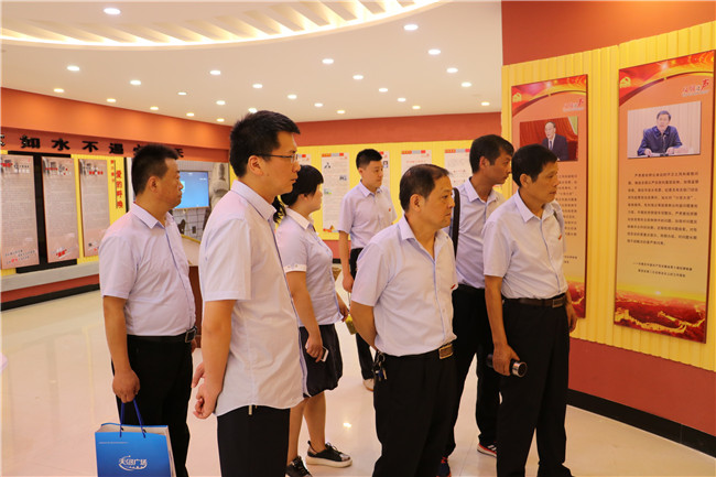尊时凯龙·(中国区)人生就是搏