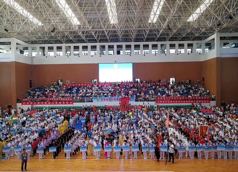 尊时凯龙·(中国区)人生就是搏