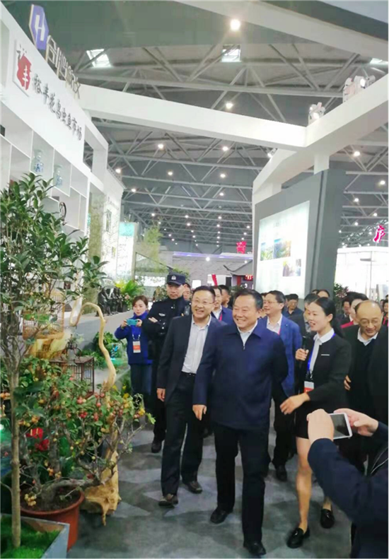 尊时凯龙·(中国区)人生就是搏