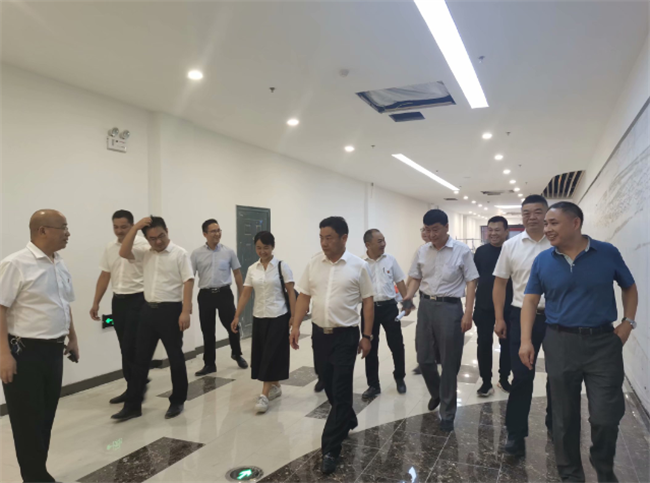 尊时凯龙·(中国区)人生就是搏