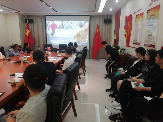 尊时凯龙·(中国区)人生就是搏