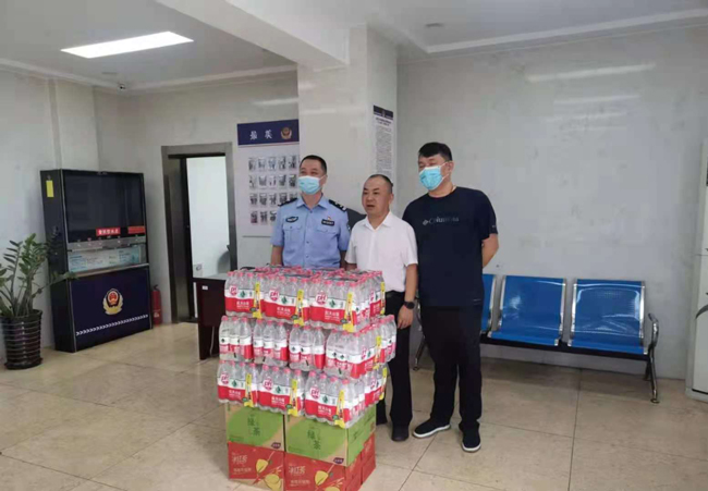 尊时凯龙·(中国区)人生就是搏