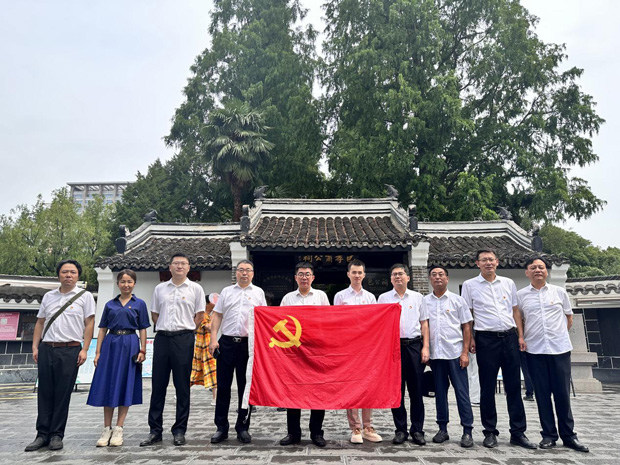 尊时凯龙·(中国区)人生就是搏