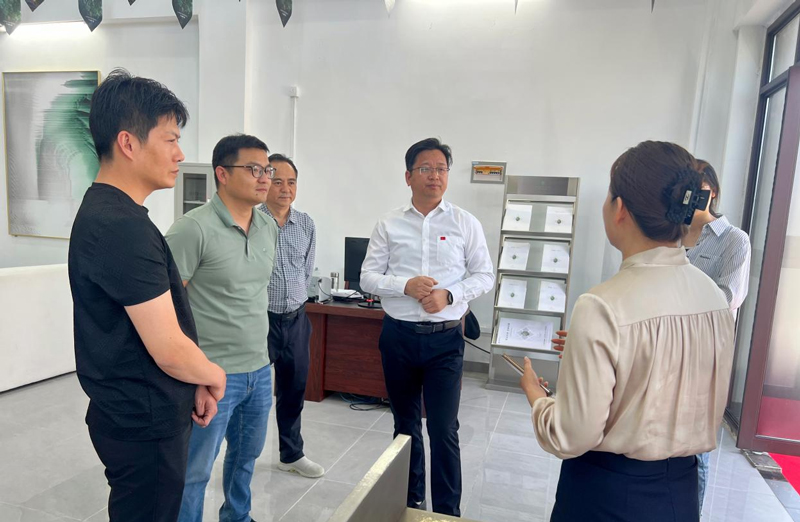 尊时凯龙·(中国区)人生就是搏